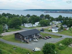 95 Sunnydale Drive Westmount, NS B1R 1J4