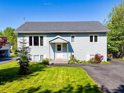8 Iona Road  Wolfville, NS B4P 2H1
