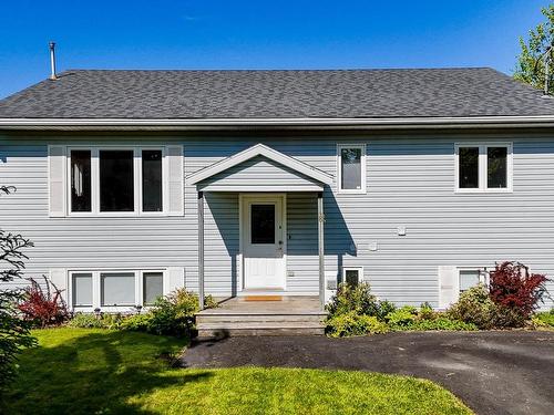 8 Iona Road, Wolfville, NS 