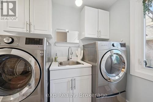 27 Notchwood Court, Kitchener, ON 