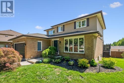 27 Notchwood Court, Kitchener, ON 