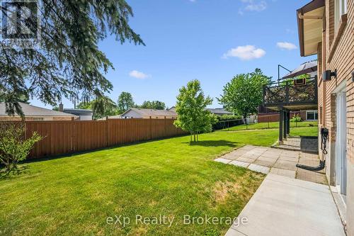 27 Notchwood Court, Kitchener, ON 
