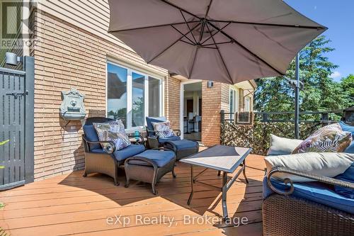 27 Notchwood Court, Kitchener, ON 