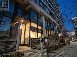 G05 - 40 FORT YORK BOULEVARD Toronto, ON M5V 3Z3