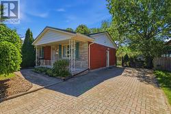 15 HAWKESBURY AVENUE  London East (East D), ON N5V 2J9
