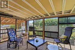 Superb sunroom...party time with friends & family. - 