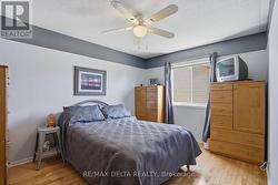 Principal bedroom. - 