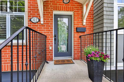 312 Iona Street, Ottawa, ON 