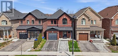 296 MILLER PARK AVENUE  Bradford West Gwillimbury, ON L3Z 0Y1