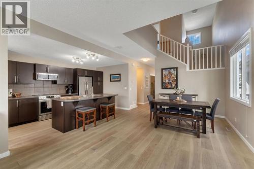 27 River Heights Crescent, Cochrane, AB 
