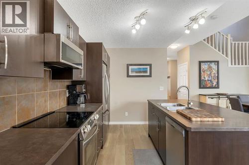 27 River Heights Crescent, Cochrane, AB 