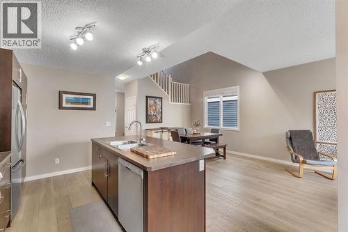 27 River Heights Crescent, Cochrane, AB 