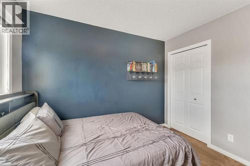 27 River Heights Crescent, Cochrane, AB 