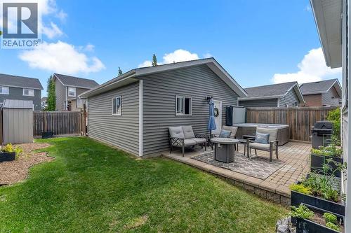 27 River Heights Crescent, Cochrane, AB 