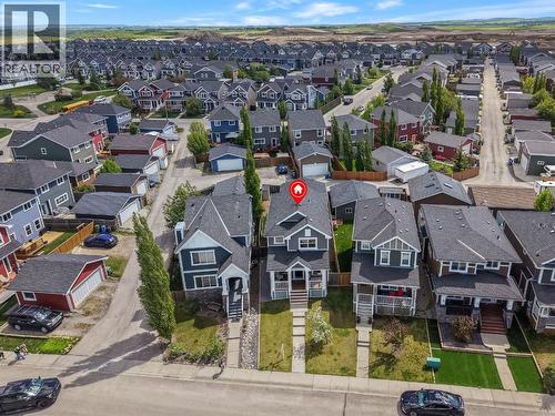 27 River Heights Crescent, Cochrane, AB 