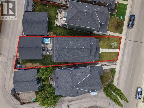 27 River Heights Crescent, Cochrane, AB 