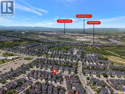 27 River Heights Crescent, Cochrane, AB 