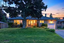 744 GLENGROVE STREET  Oshawa (Northglen), ON L1J 5C4