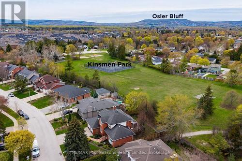 16 CARMICHAEL CRESCENT  Collingwood, ON L9Y 4R6