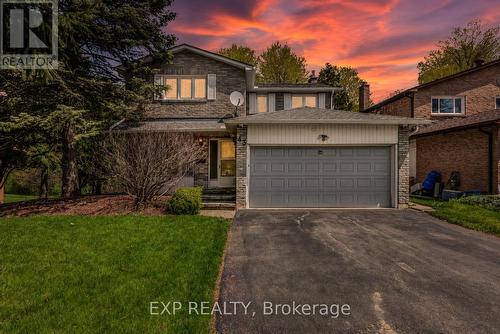 43 ABRAHAM AVENUE  Markham, ON L3T 5G7