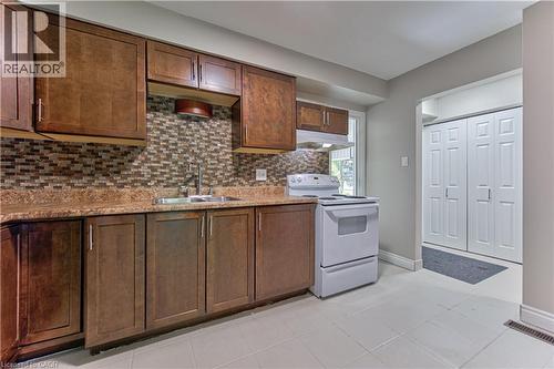 120 Ralgreen Crescent, Kitchener, ON 