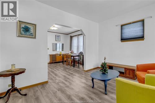 383 Mcewan, Windsor, ON 