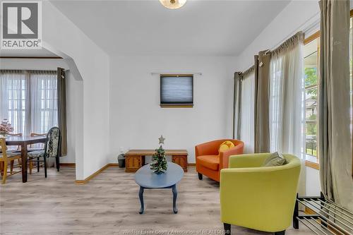 383 Mcewan, Windsor, ON 