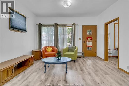 383 Mcewan, Windsor, ON 