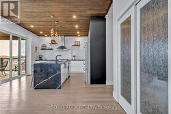 Gourmet Kitchen - 