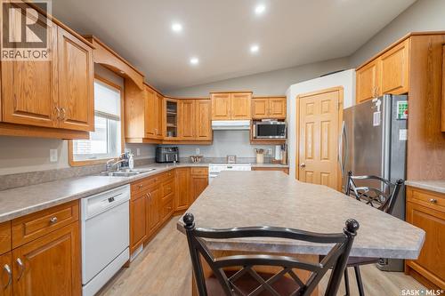 3807 Britannia Place E, Regina, SK 