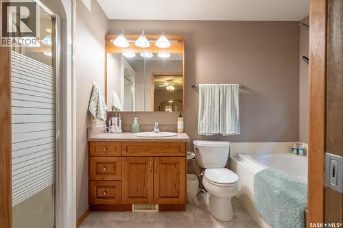 3807 Britannia Place E, Regina, SK 