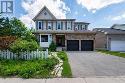 11 THRUSHWOOD DRIVE Barrie, ON L4N 0Z1