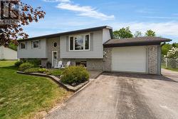 9 ADAMS AVENUE Springwater, ON L9X 0A1
