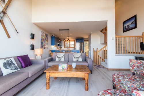 Living Room - 305-170 Ch. De La Forêt, Mont-Tremblant, QC 
