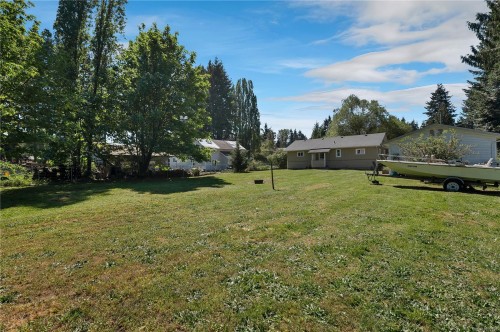 4800 Lewis Rd, Campbell River, BC 