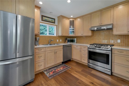 4800 Lewis Rd, Campbell River, BC 