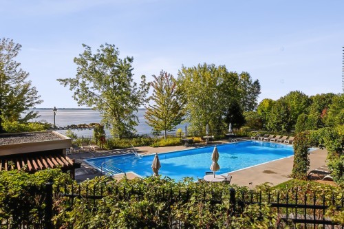 Piscine - 707-300 Av. Des Sommets, Montréal (Verdun/Île-Des-Soeurs), QC 