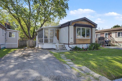 18 9e Rue  Saint-Jean-Sur-Richelieu, QC J2Y 1A5