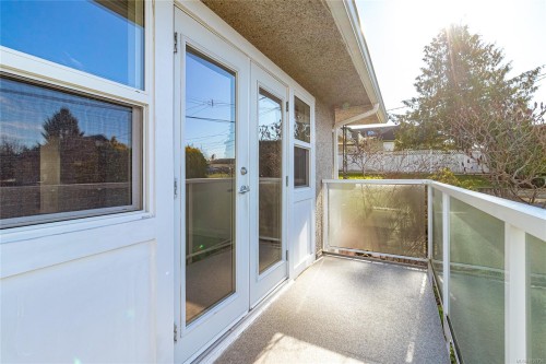 3433 Bethune Ave, Saanich, BC 