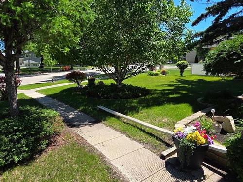 1106 Salter St, Winnipeg, MB 