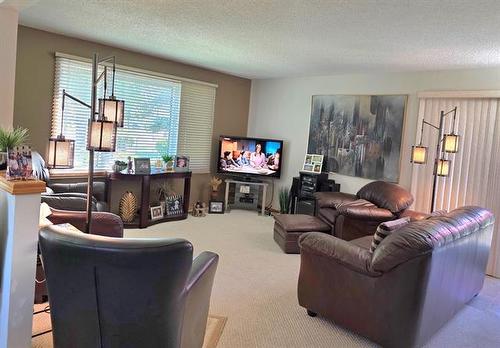 1106 Salter St, Winnipeg, MB 