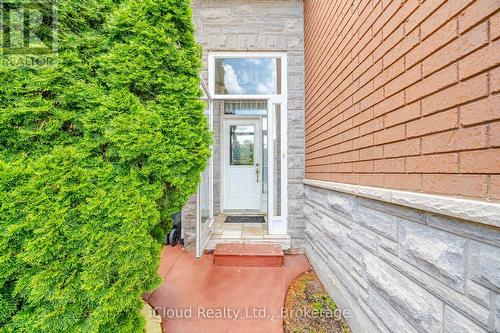 6332 Glen Meadows Road, Mississauga, ON 