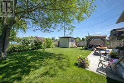 No rear neighbours, fully fenced and private - 