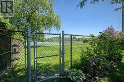 Gate to park - 