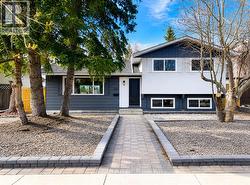 347 Queensland Drive SE  Calgary, AB T2J 3R6