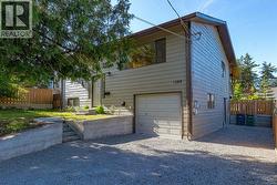 1389 Hastings St  Saanich, BC V8Z 2W6
