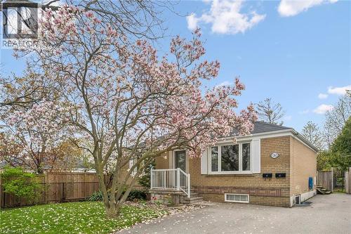 1262 HOMEWOOD Drive  Burlington, ON L7P 2M6