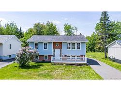 44 Finnamore ST  Oromocto, NB E2V 2K1