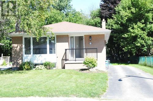 66 Collins Crescent, Aurora, ON 
