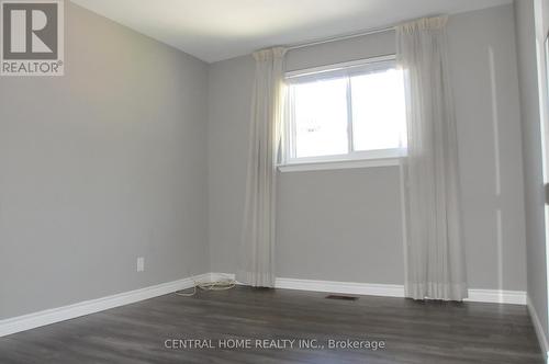 66 Collins Crescent, Aurora, ON 